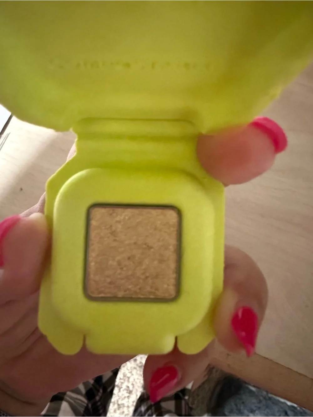 gold shimmer Eyeshadow Single - Shimmering Pink